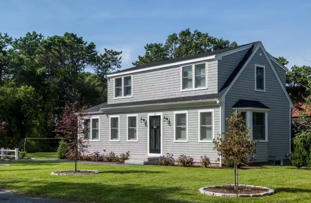3-bedroom house in charming North Chatham with AC, WiFi. Enjoyable getaway