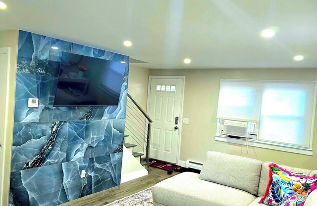3-bedroom house in perfect Springfield with WiFi, AC