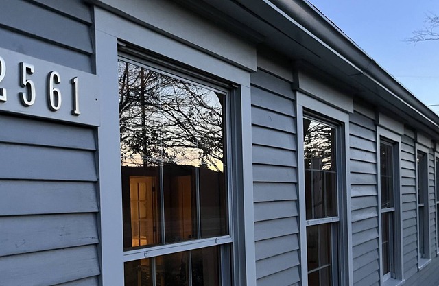 3 bedroom house near the sea, sleeps up to 7