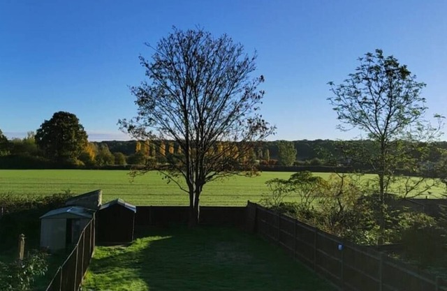 3 bedroom house with a beautiful view in Bromley