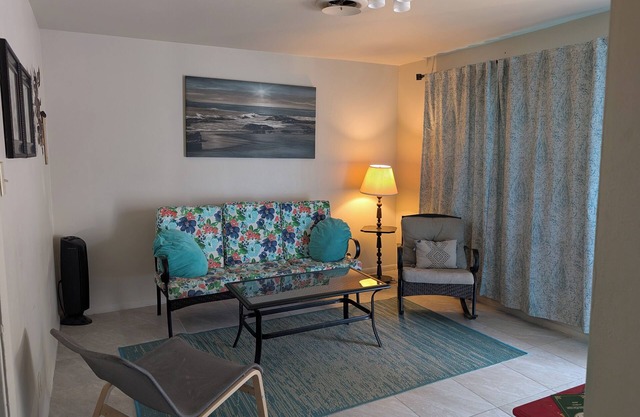 3-bedroom Make yourself home while in Rockdale B