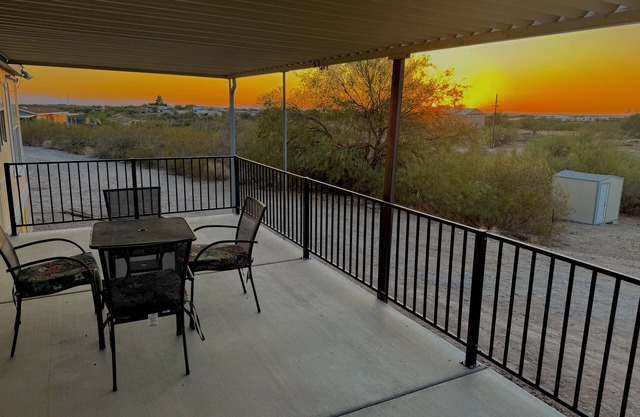 3-bedroom mobile home in enchanting Vail with AC