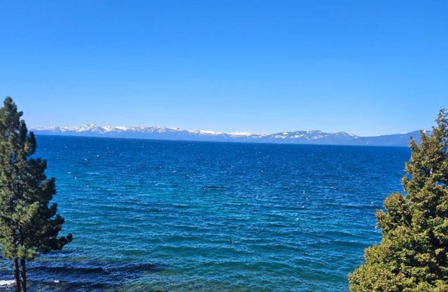 3-bedroom newly renovated condo with beautiful views of Lake Tahoe. Pet Friendly