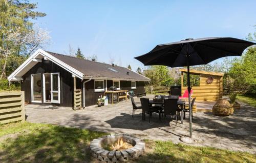 3 Bedroom Nice Home In Glesborg
