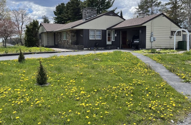3 Bedroom Ranch with a pond, Tug Hill Snowmobile