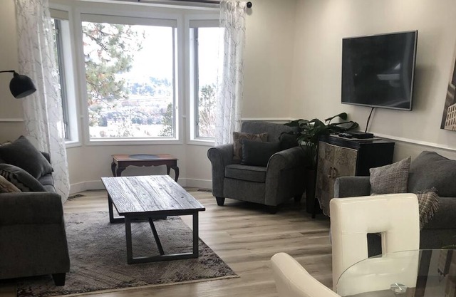 3 bedroom renovated main floor