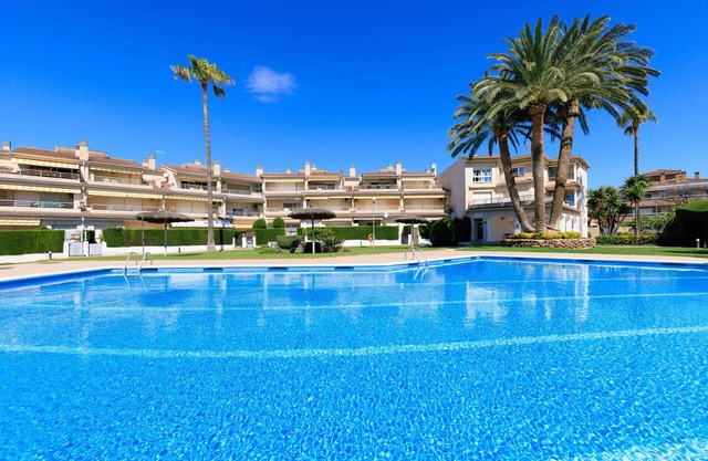 3 Schlafzimmer renoviert in Cambrils in einer Anlage mit allen Annehmlichkeiten. EUROGOLDEN CAMBRILS