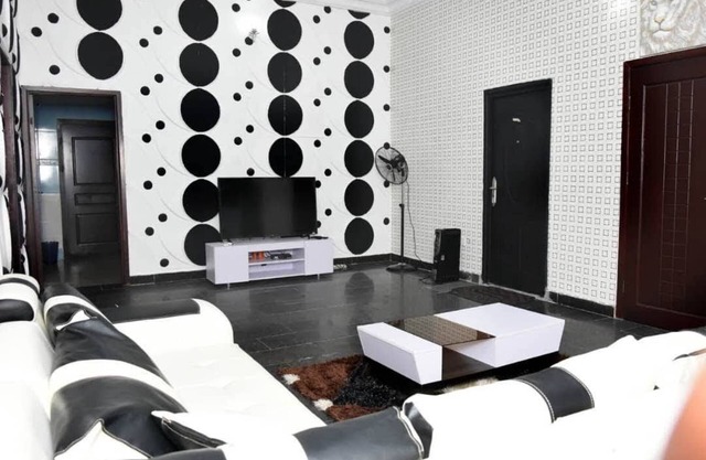 3 Bedroom Short Let Apartment @ Mayfair Gardens Estate