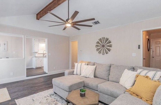 3 Bedroom Single family L-549223 by Houzlet