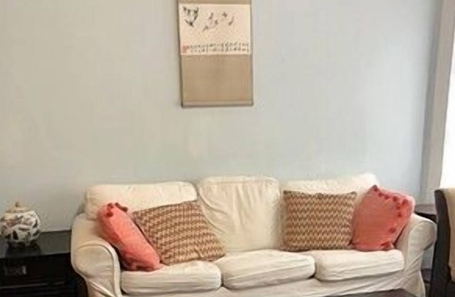 3 Bedroom Single family 364386 by Houzlet