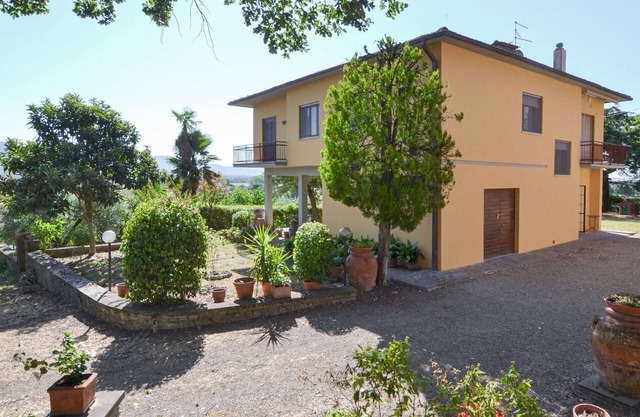 Atemberaubendes Haus mit 3 Schlafzimmern in Monte San Savino