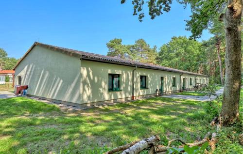 3 Bedroom Stunning Apartment In Altenkirchen