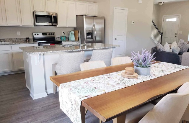 3-bedroom townhome conveniently located