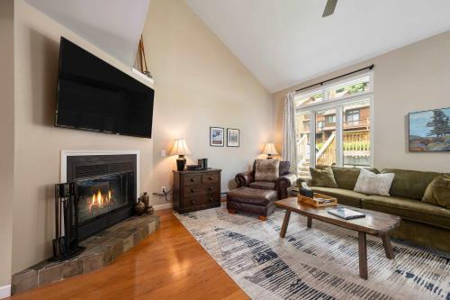 3 Bedroom Townhouse Across from HoliMont