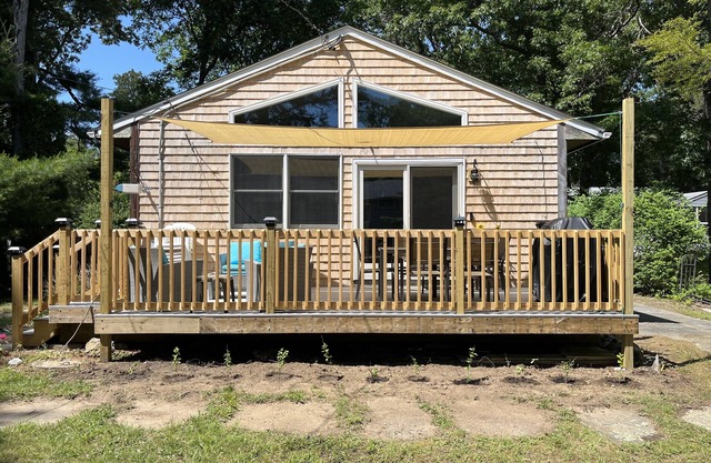 3-bedroom vacation home 5 minutes from the beach with beach parking