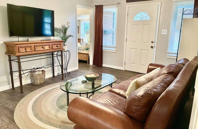 3-bedroom vacation home 12 minutes from Paycom Center