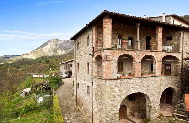 3 Schlafzimmer Villa (8 Personen) mit privatem Pool in Garfagnana