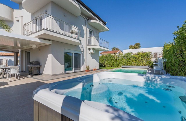 3 Bedroom Villa in Punta Milocca