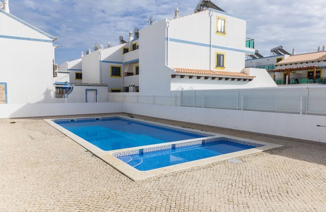 3 Schlafzimmer Villa mit Gemeinschaftspool und WIFI by AlgarveManta (22V3)