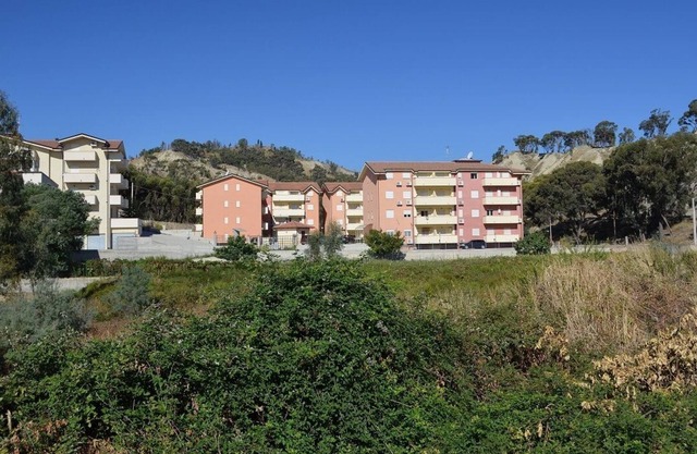 Klimatisiertes Apartment mit 3 Schlafzimmern, Poolblick, WLAN und großem Balkon