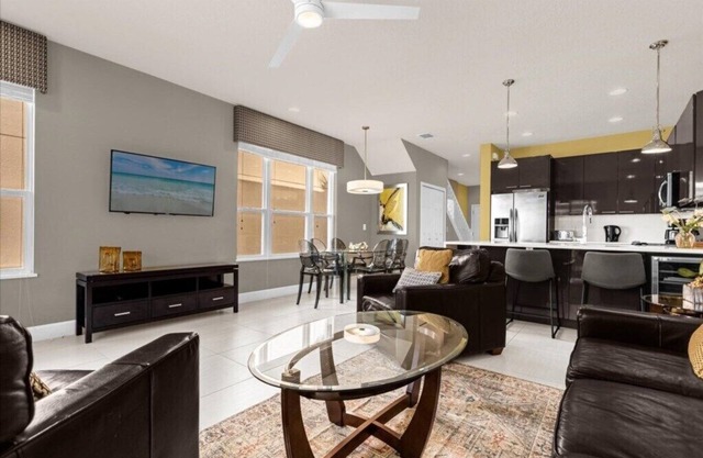 3 Bedrooms/ 3 Bathrooms/ The Retreat (1521 RC)