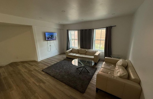 3 bedrooms apartment near the village - A