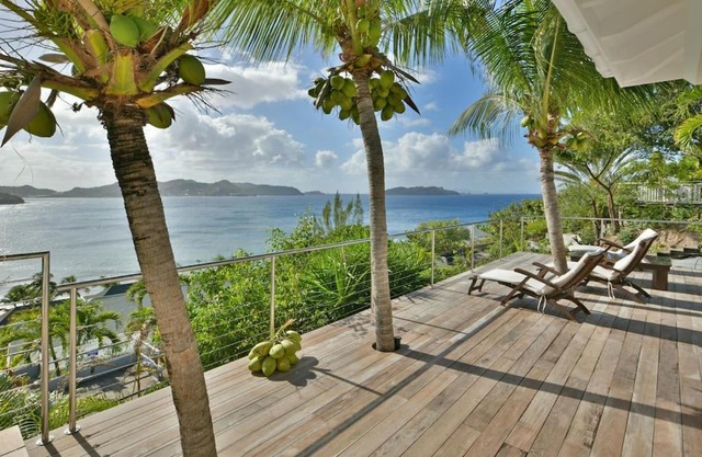 3 bedrooms at pointe Milou , concierge , best view