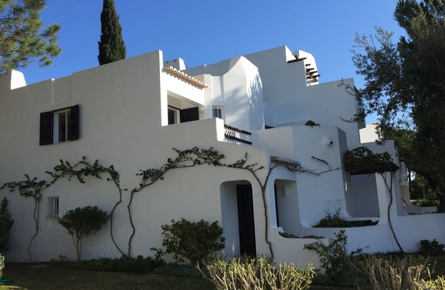 3 Schlafzimmer in Balaia Golf Village mit Südterrasse und Balkone