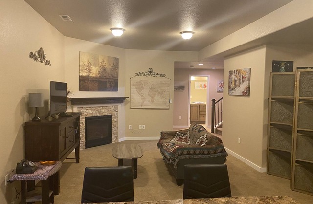 3 bedrooms, living room, kitchen for rent in beautiful house & great location.