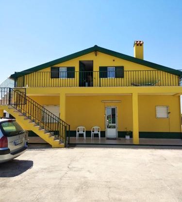 3 bedrooms house with enclosed garden and wifi at Sobral de Monte Agraco