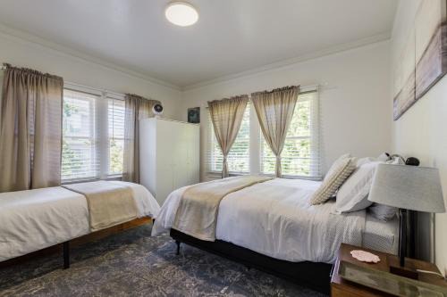 3 Berkeley - 1 Bedroom Apartment, with Laundry