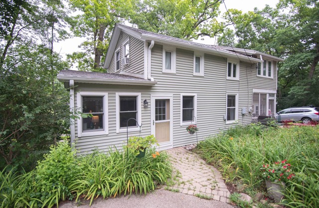 3 BR / 2 BA House nur wenige Schritte vom Genfer See entfernt