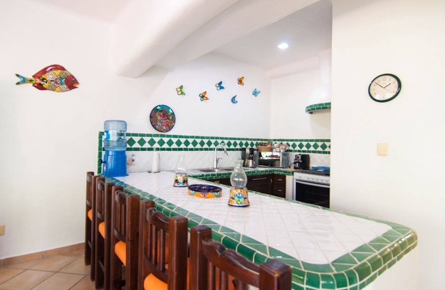 3 BR, 3 BATH CONDO, STEPS FROM THE BEACH AND FAMOUS 5TH AVENUE