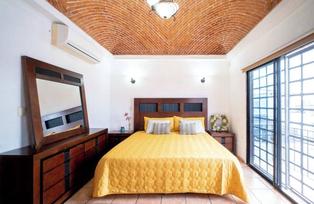 3 BR House Private Parking and Fast Wifi