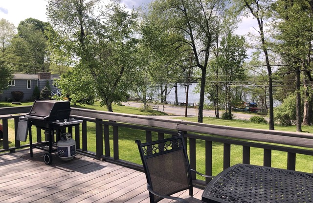 3 BR Lake House mit herrlichem Blick