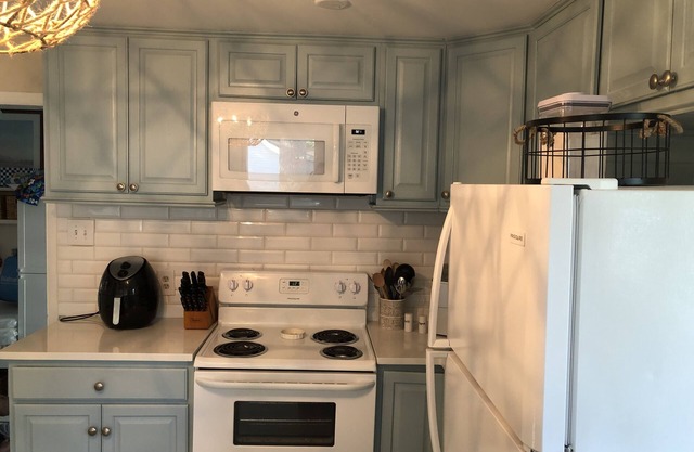 Lemondrop Cottage- Where Troubles Melt Like Lemon Drops