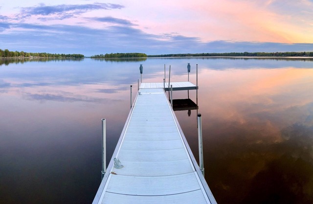 3 Full Homes & Game Room-Waterfront Private Retreat on 200 ft. of Van Etten Lake