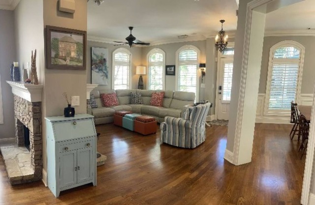 3 King Home Close to Alpharetta in Gated Community