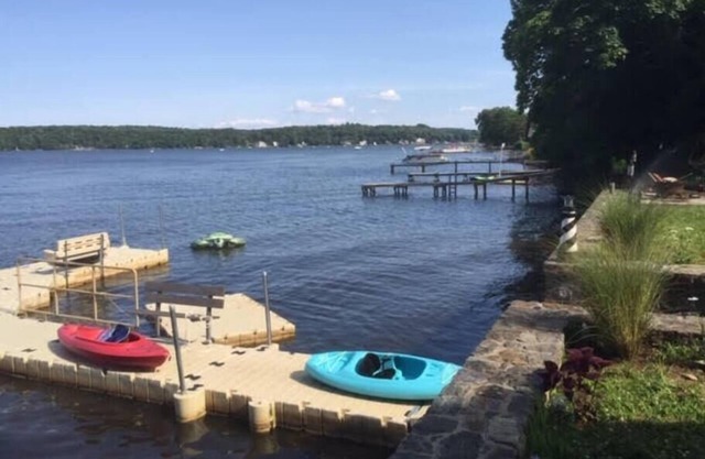 3 Lake Cottages , Waterfront for 25 Guests