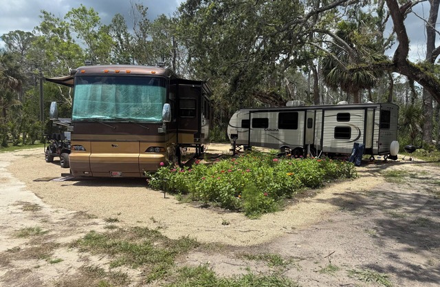 2 Heimparadies, privater 5-Sterne-Rückzugsort mit tollem See für Spaß und Partys !!