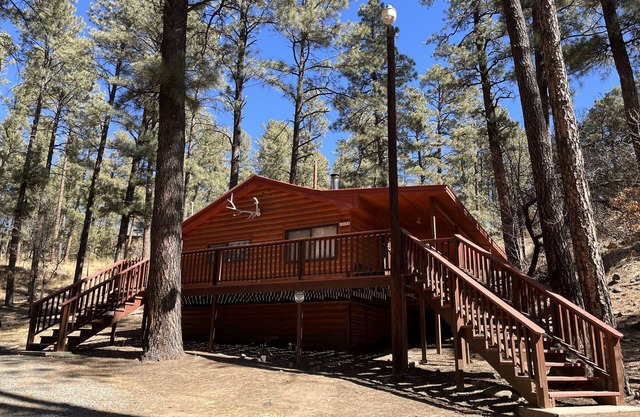 3 Little Bears - GREAT location; secluded feel!