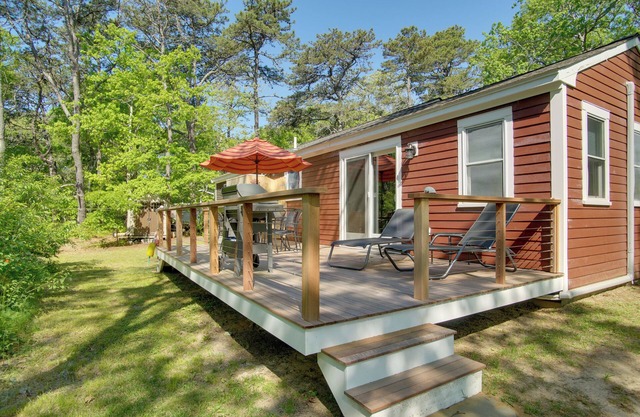 NEU! Martha's Vineyard House in der Nähe von Strand und Stadt!