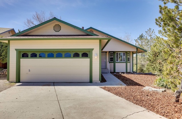 3 Mi to Casinos: Reno Home w/ Fenced Yard!