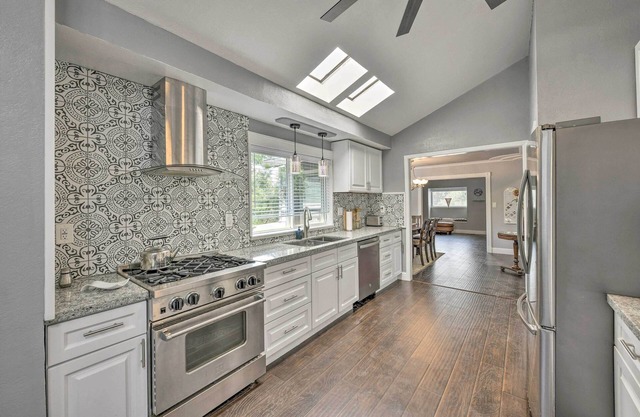 < 3 Mi to Dtwn: Placerville Home w/ Outdoor Oasis