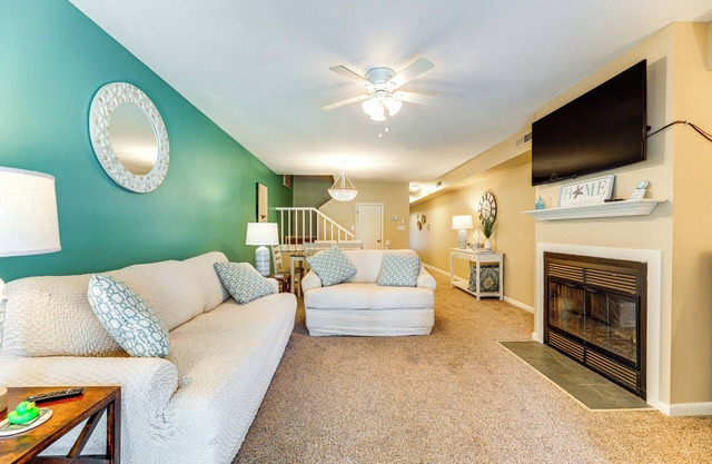 3 Mi to Fenwick Island & Beach: Family Townhome