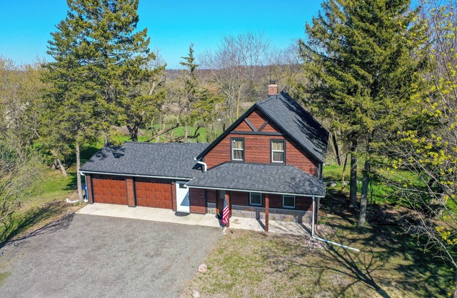 3 Mi to Lake Michigan: Charming Kewaunee Hideaway