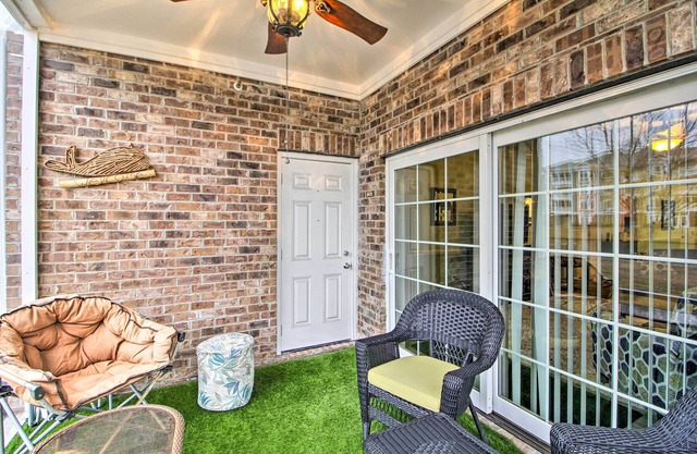 3 Mi to Ocean: Myrtle Beach Condo w/ Pool Access!