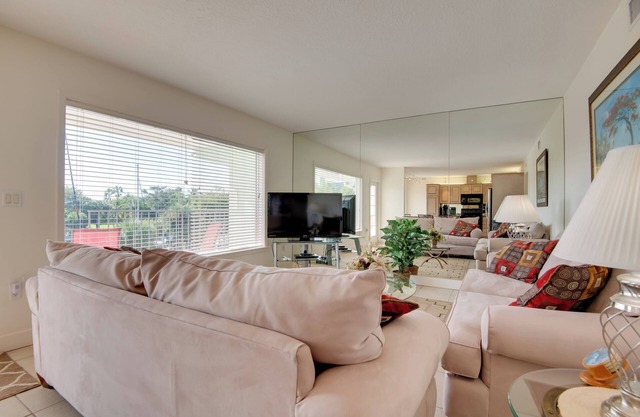 3 Mi to Ocean: Riverfront Unit in Vero Beach!