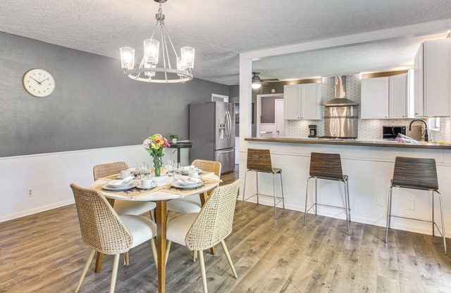 3 Mi to OU Campus: Norman Home w/ Sleek Interior!