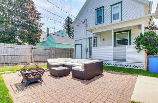 3 Mi to Road America: Spacious Elkhart Lake Home!